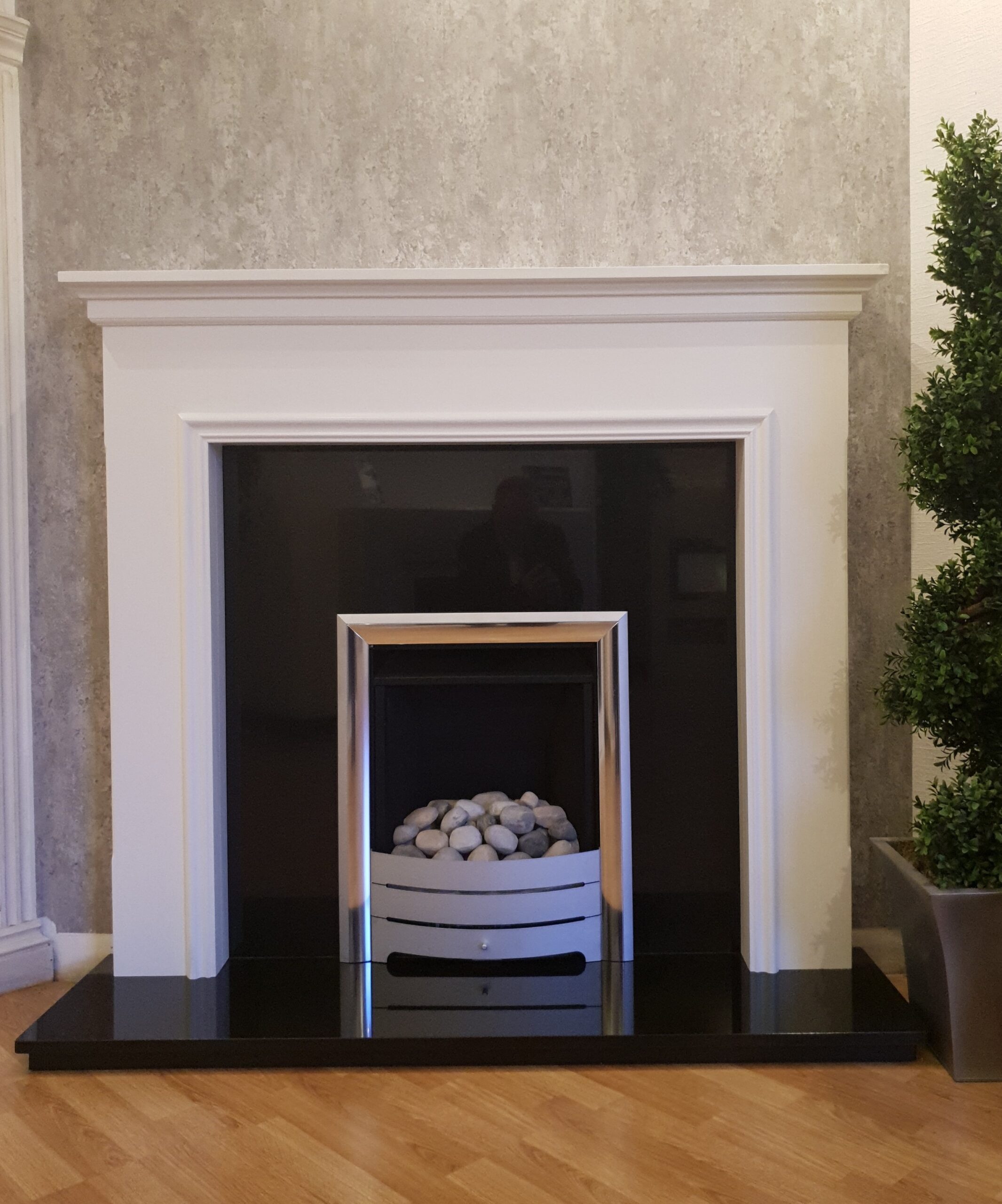 Queensbury surround