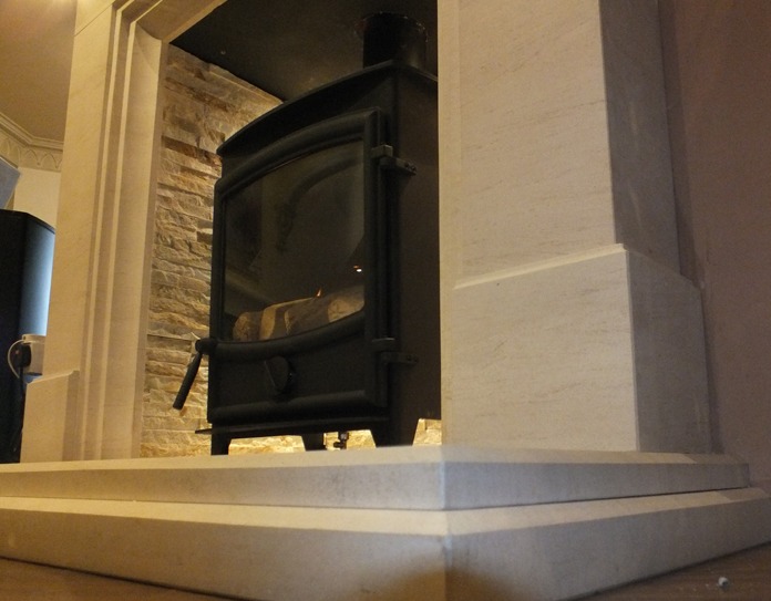 Small Calvi & slate tile chamber