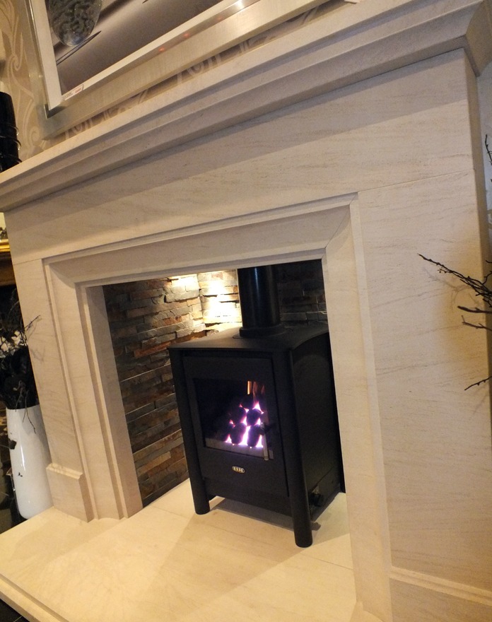 Large Calvi & slate tile chamber