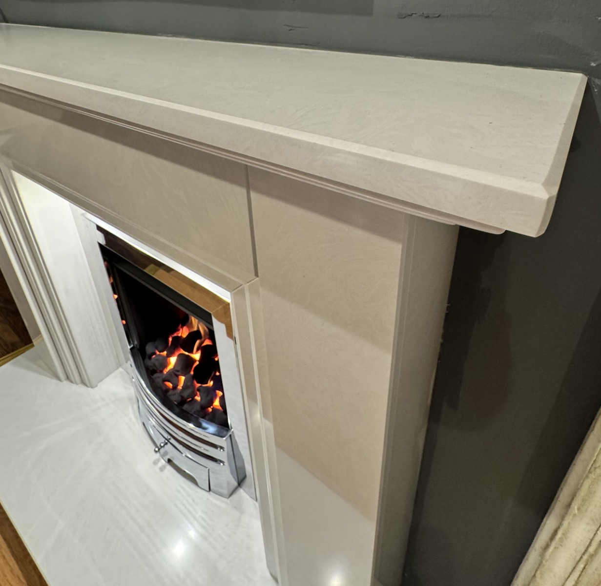GLENDALE MARBLE FIREPLACE WITH LED DOWNLIGHTS