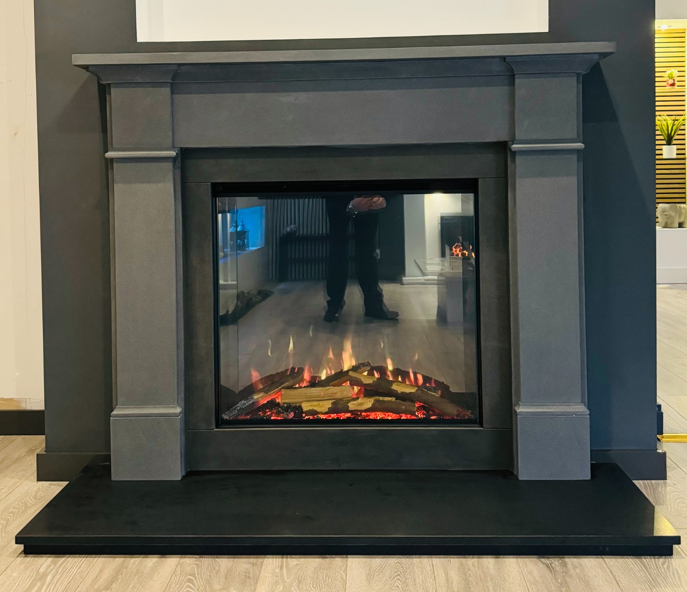 Solus Velletri LED electric suite